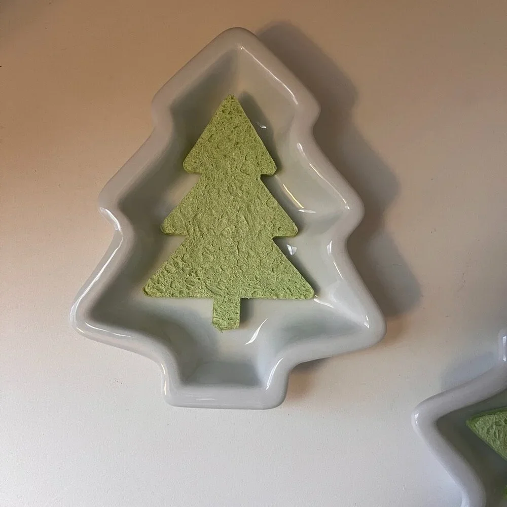 Crate & Barrel Set of 2 Christmas Tree Shaped Dishes with sponge